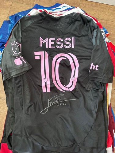 Signed lionel messi inter - signed,