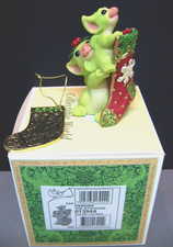 pocket dragons   'HANGING THE