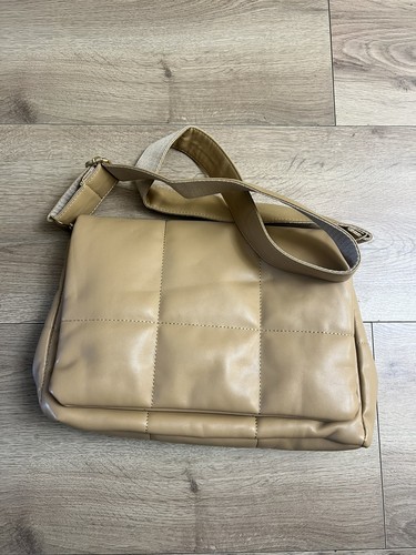 Quilted slouch across cross - slouch,