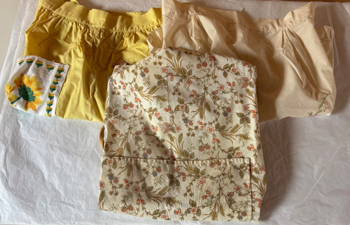 Bundle vintage aprons 3 - bundle,