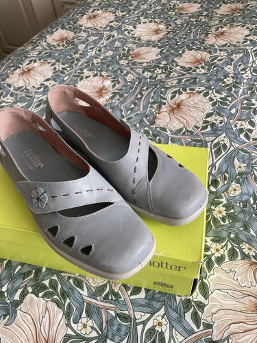 Pair hotter comfy - pair, of