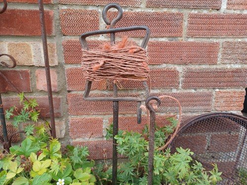 Vintage antique garden string - ~vintage/antique,