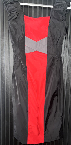 Untold red black grey - red,