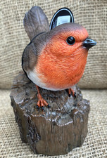 Robin tree stump - tree,