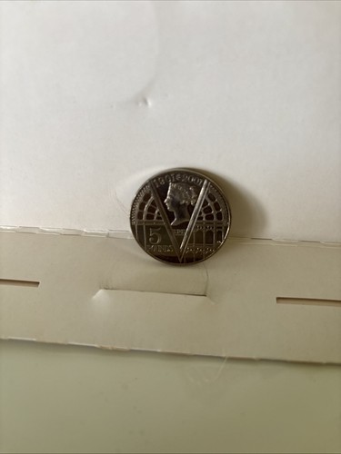 2001 queen victoria pound - 2001, 5
