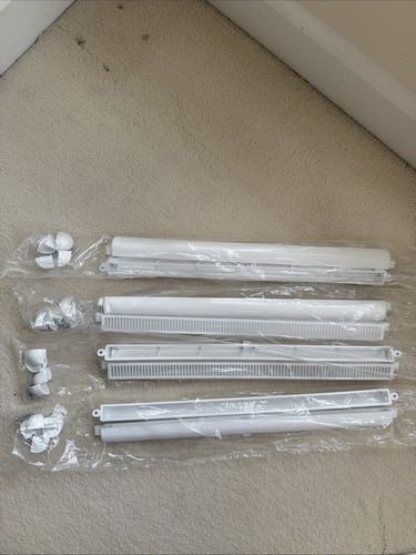 400mm white window trickle - 400mm,