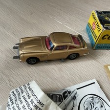 Corgi 261 James Bond Aston