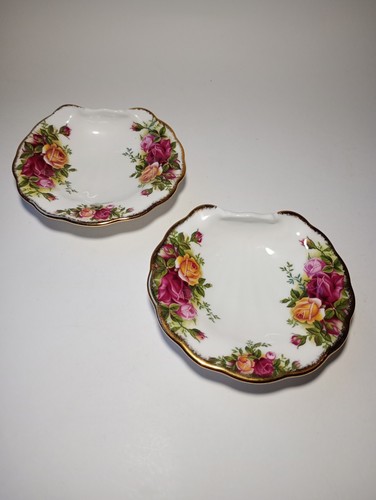 Royal albert old - old, roses
