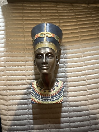 Nefertiti bust features - , a