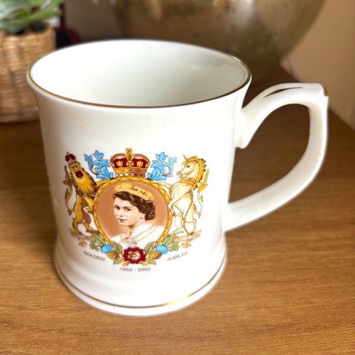 Queen elizabeth golden - ii,
