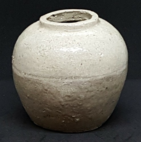 Chinese export beige stoneware