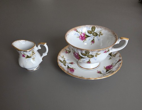Chodziez tea cup - ,, saucer