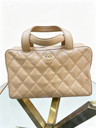 Chanel beige quilted leather - quilted,