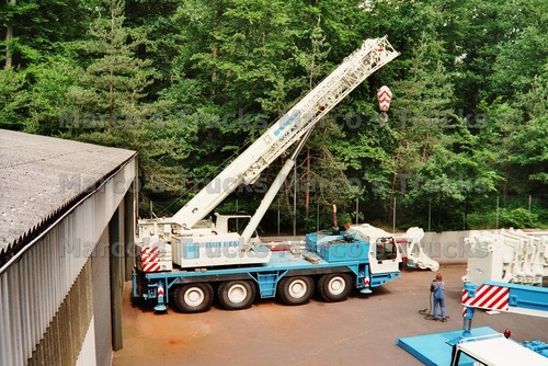 Truck photo demag - truck, crane