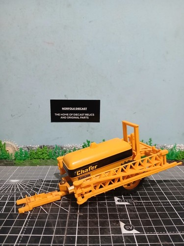 Britains farm toys - farm,