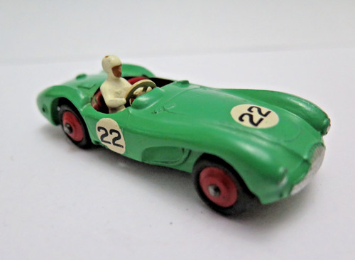 Dinky toys 110 aston - aston, martin