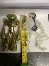 Ben Ten 2 X 4 Inch Figures