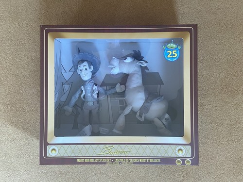 Disney store woody bullseye - disney,
