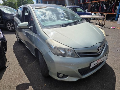 2011 2013 toyota yaris - 2011-2013,