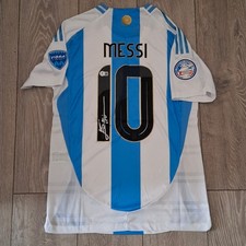 Lionel Messi Hand Signed