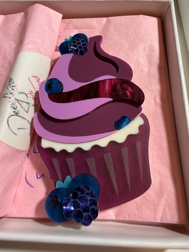 Berrylicious cupcake deer - cupcake,