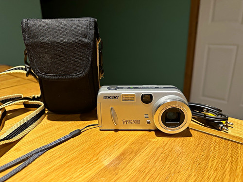 Sony cyber shot silver digital - sony, cyber-shot