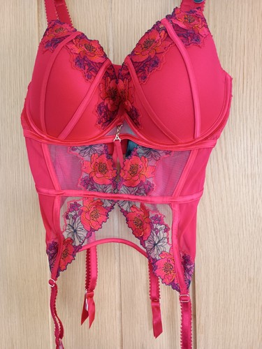 Caged padded basque red - caged,