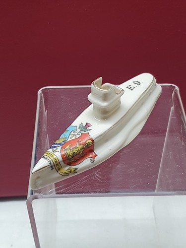 Crested ware china carlton - crested,