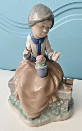 Lladro nao girl sitting with - lladro,