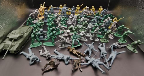 Large mixed lot plastic - plastic, toy