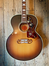 2015 Gibson Custom Shop SJ200 New Vintage Ultimate with hard shell case & COA