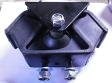 ANR2620 Engine Mount & Fixings