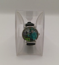 Queen Elizabeth II Waving