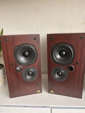 Castle Durham 900 Speakers with Speaker Cable. Fully working and good condition.