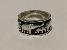 Heavy/Wide Sterling Silver Elephant Band Ring. Size O (12.59g)
