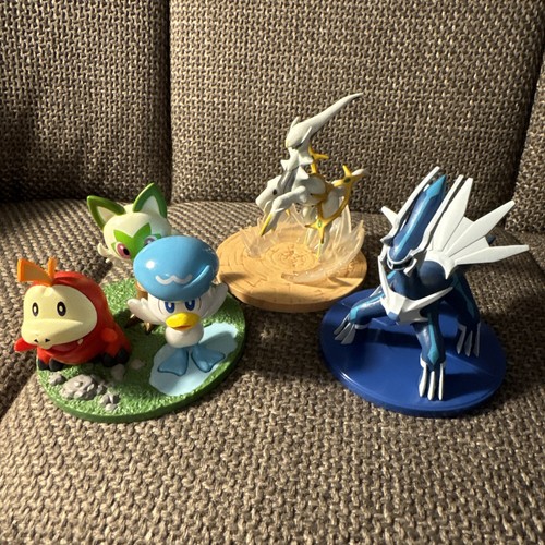 Rare pokémon preorder figures - rare,