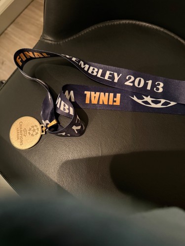 Champions league medal - league,