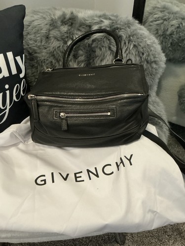 Givenchy black pandora medium - black,