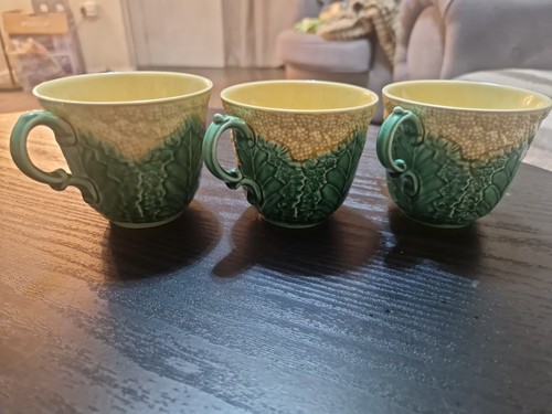 Wedgewood cauliflower tea cups - wedgewood,
