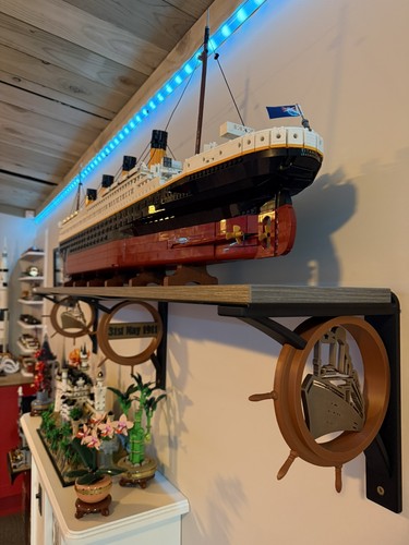 Titanic themed universal - themed, wall
