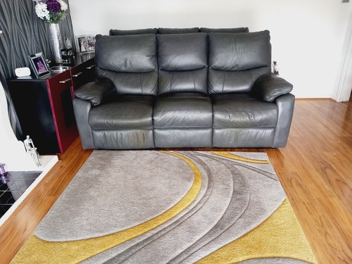 settee