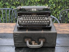 Rare Vintage Corona Standard Typewriter & Case MADE IN CANADA