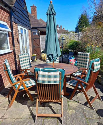 7pc wooden round - 7pc, table