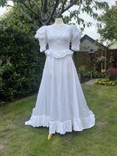 Vintage 1970s Laura Ashley White prairie Cotton Wedding Dress