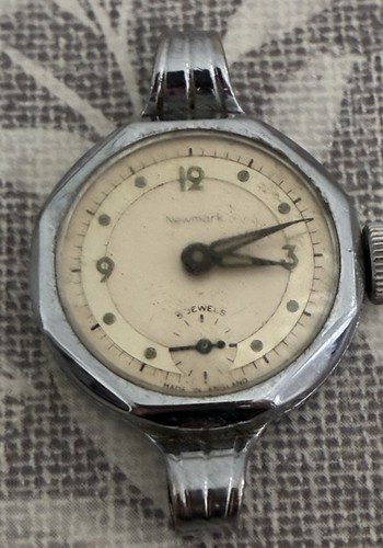 Vintage newmark jewels watch - 5,