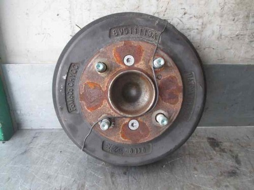 8v511113a rear left knuckle - left,