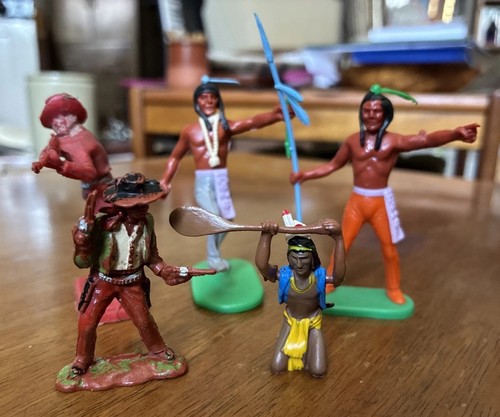 Five vintage plastic figurines - vintage,