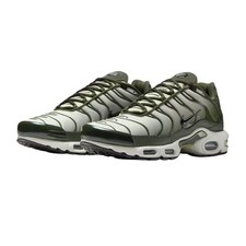Nike Air Max Plus TNs Trainers