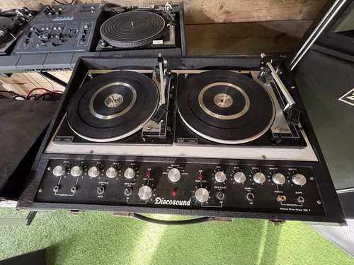 Retro disco decks - disco, twin