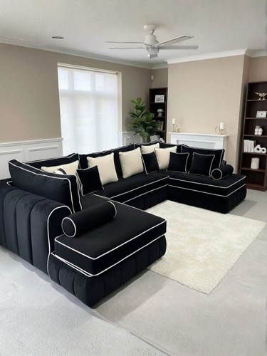 Modern black lilly family - lilly,